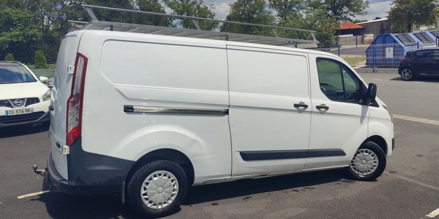 Ford Transit Custom L2H1 2.2 TDCI 125 CV