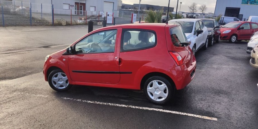 Renault Twingo II JE T'AIME 1.2I 60 CV