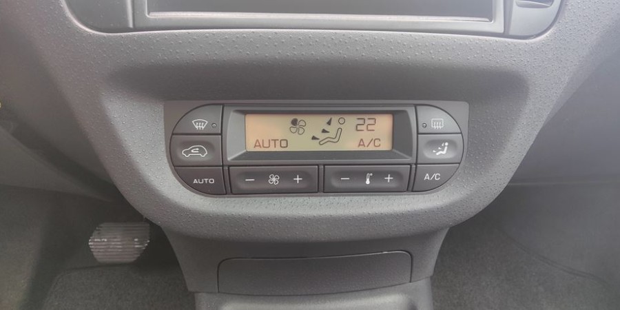 Citroën C3 EXCLUSIVE SENSODRIVE 1.6L 110CV