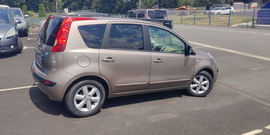 Nissan Note 1.6 I 110 / ACENTA