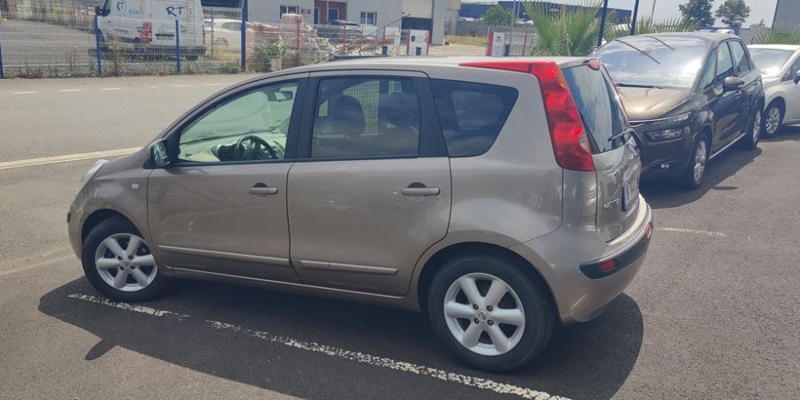 Nissan Note 1.6 I 110 / ACENTA