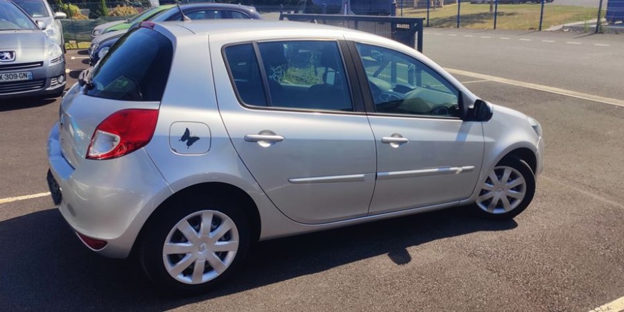 Renault Clio DYNAMIQUE 1.2 16V 75 CV