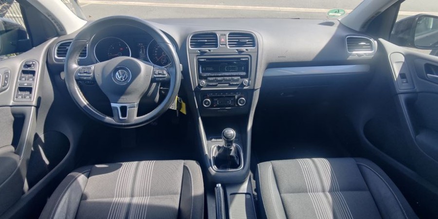 Volkswagen Golf VI 1.6 TDI 105 CV / MATCH