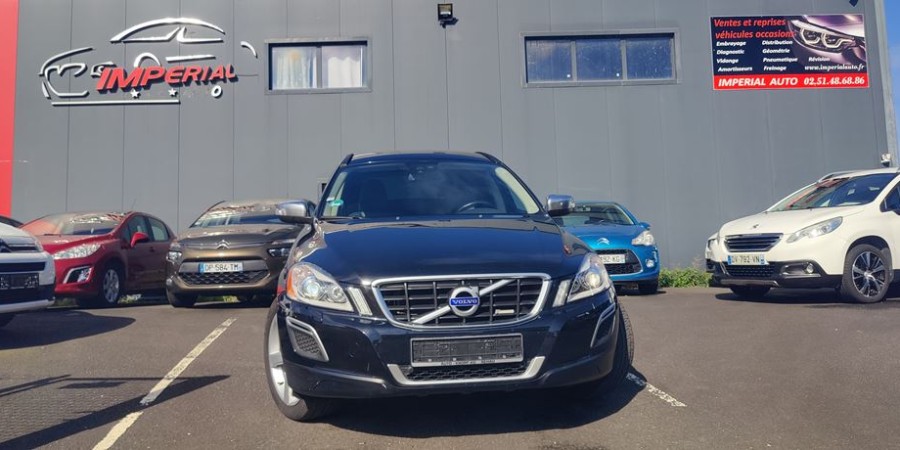 Volvo XC60 PHASE 2 AWD CARNET VOLVO 2.4 D5 215 CV / R-DESIGN