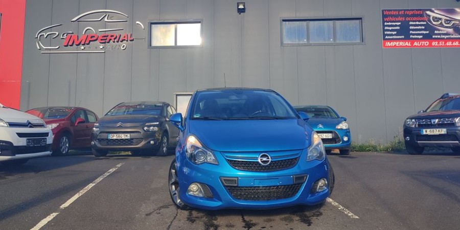 Opel Corsa D OPC 1.6 TURBO 192 CV