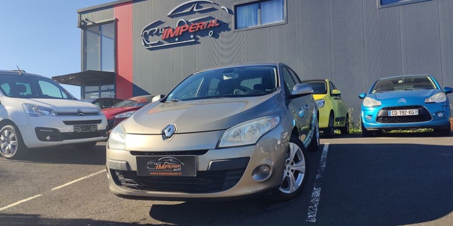 Renault Mégane III 1.9 DCI 130 CV / DYNAMIQUE 5P