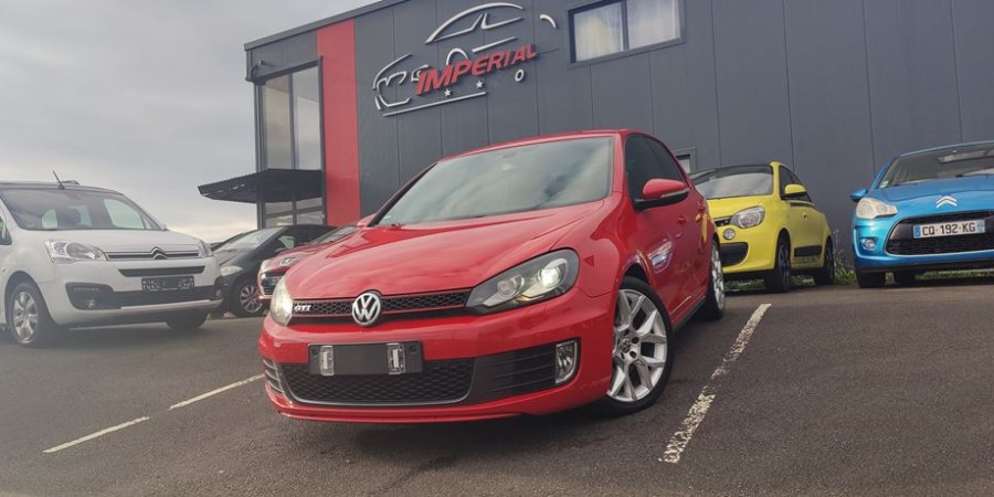 Volkswagen Golf VI GTI DSG6 2.0 TSI 211 CV