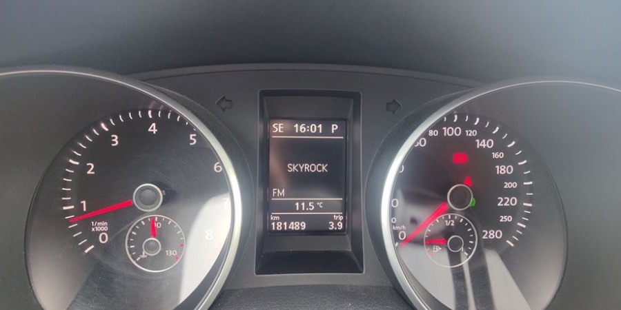 Volkswagen Golf VI GTI DSG6 2.0 TSI 211 CV