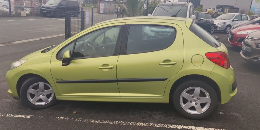 Peugeot 207 1.4 VTI 16V 95 CV / URBAN MOVE