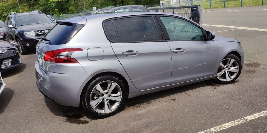 Peugeot 308 II STYLE 1.5 BLUE-HDI 100