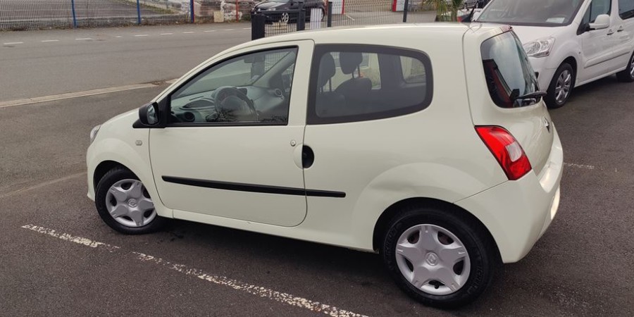 Renault Twingo II 1.2L 75 CV 16V